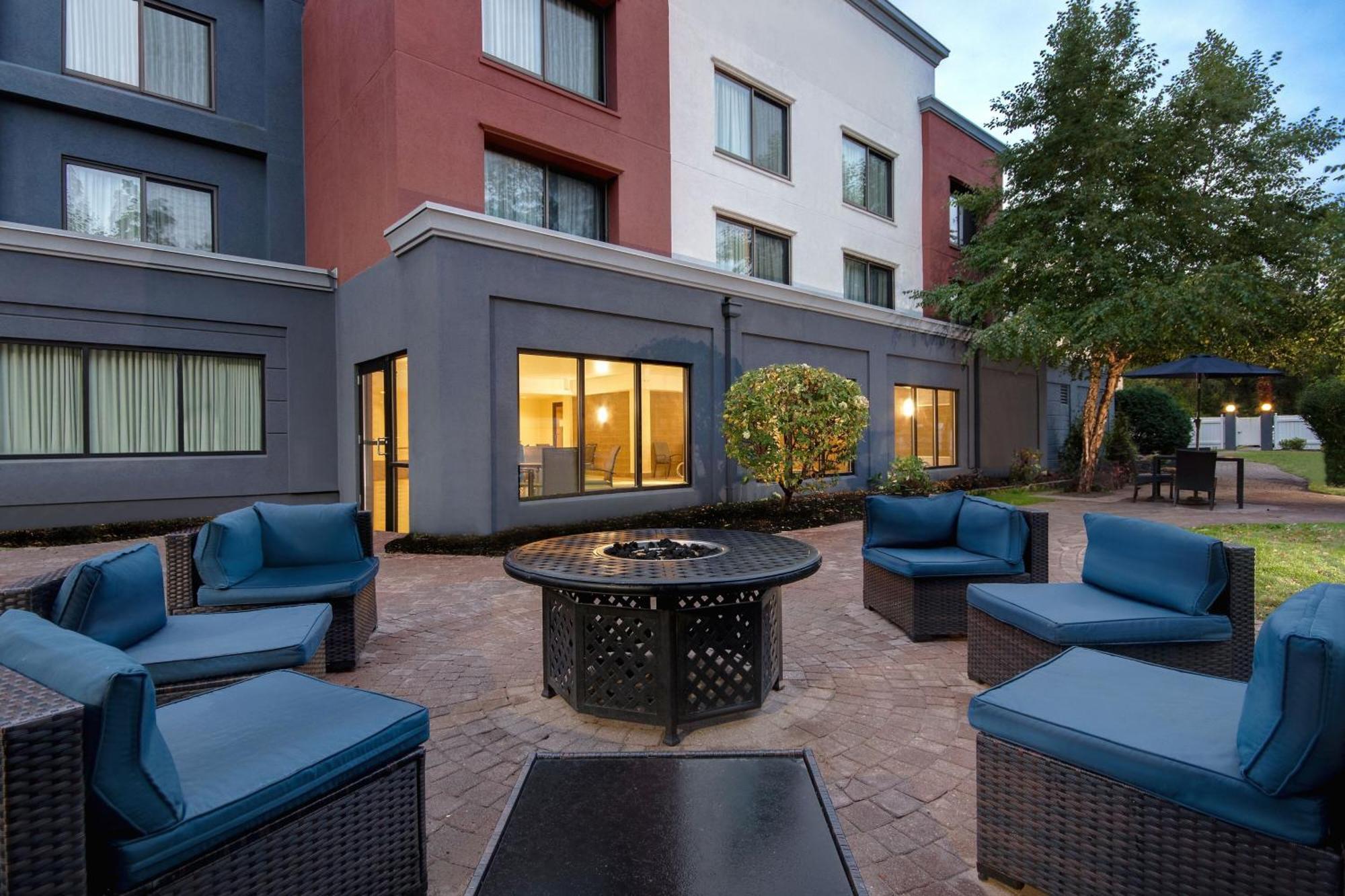 Fairfield Inn And Suites By Marriott Rochester West/Greece Bagian luar foto